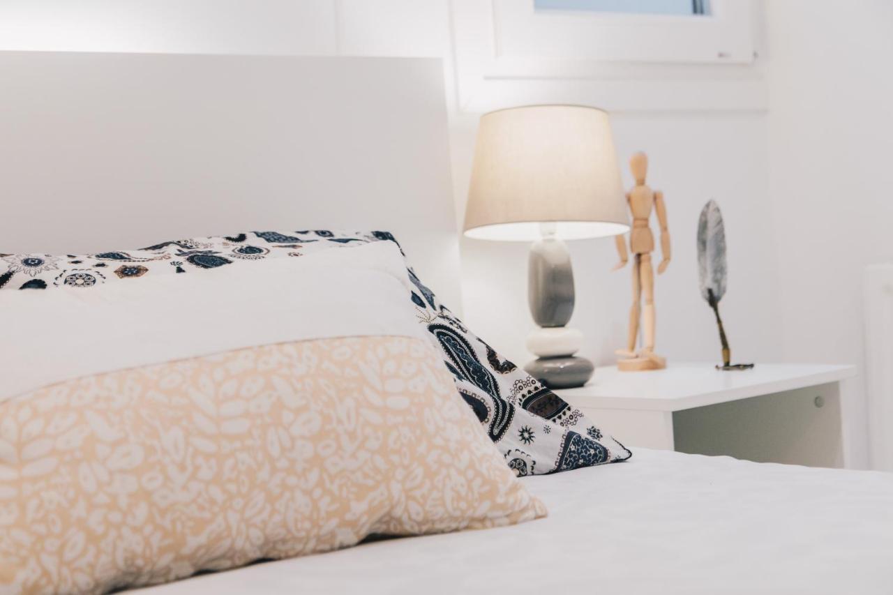 Plaza Nueva Apartment By People Rentals Билбао Екстериор снимка
